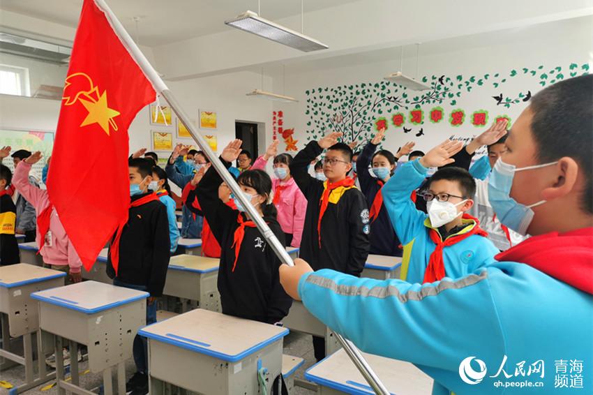 �������ϴ��С�W(xu��)�_չ���tɫ�����ҁ��v�����(d��ng)�� ����W(w��ng) ��t�z