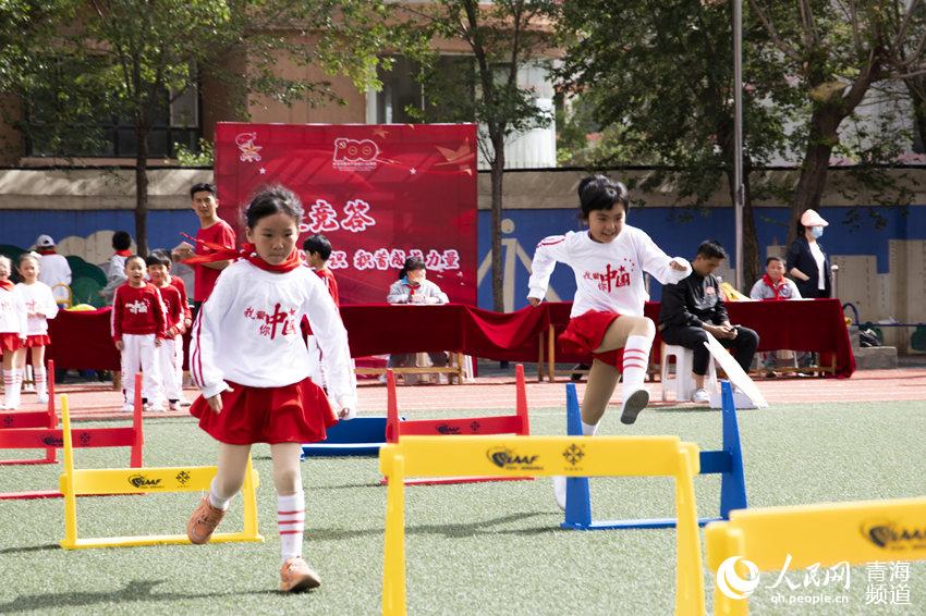 5��31�գ������г����^(q��)����С�W(xu��)�ČW(xu��)����?c��)�ģ�¼t܊��ѩɽ���^�ݵء�����W(w��ng) ������z