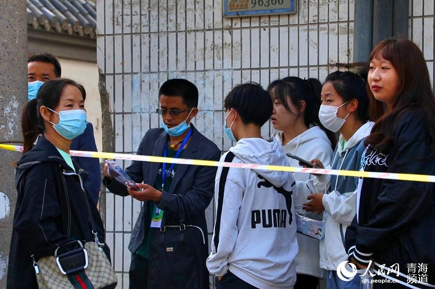 �����M(j��n)����������M�z