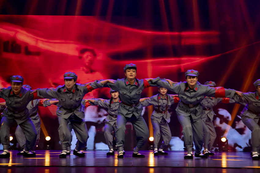 �ݳ��F(xi��n)����������z