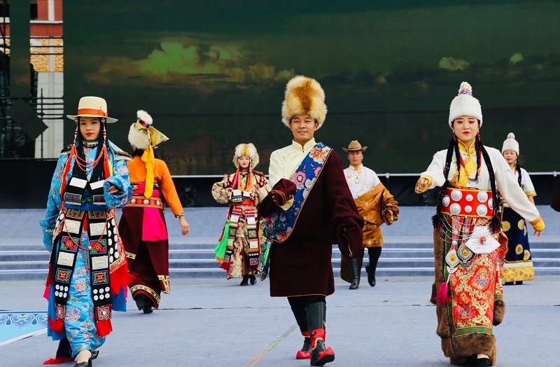 �ຣ�����ݵ���ò������Ļ�ˇ�g(sh��)��(ji��)�߲������[�����y(t��ng)���չ������׌���z