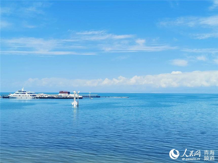 ���µ��ຣ��ˮ��һɫ������W(w��ng) ��t�z