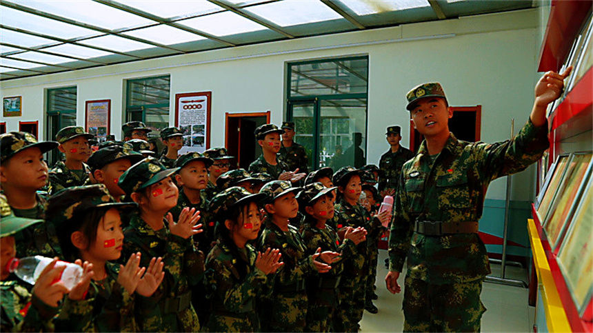 ܊�ނ��W(xu��)��(x��)��݅�^���v��������z