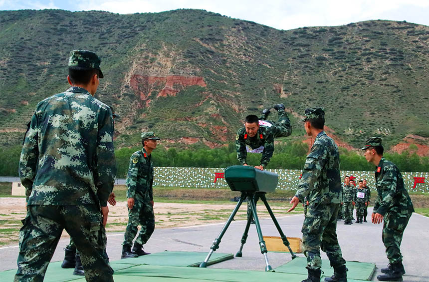 ���R�(xi��ng)Ŀ�����M(j��n)��z