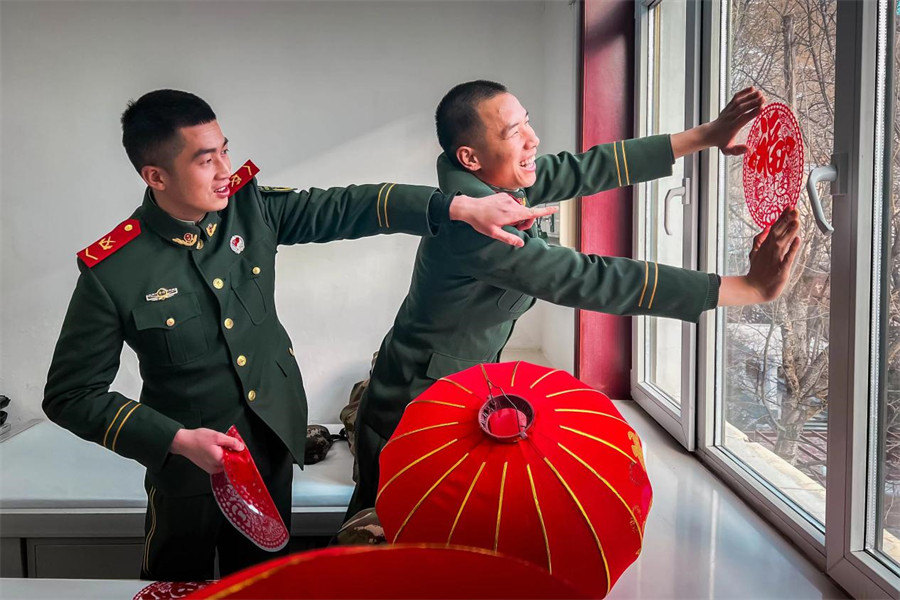 �ٱ������N������ξ�𻢔z