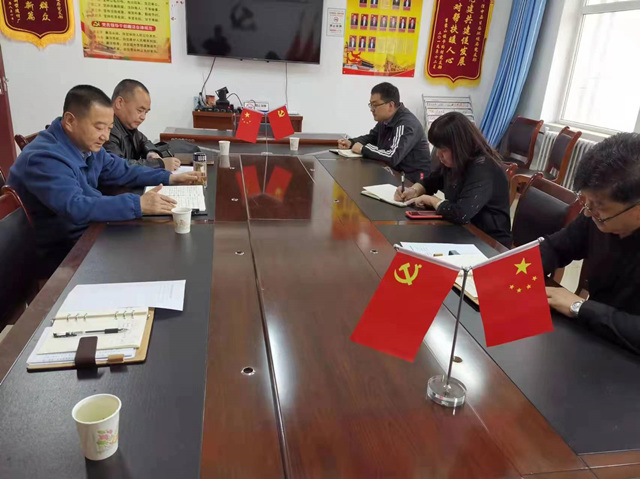 召開“助企紓困”座談會(huì)。湟中區(qū)委宣傳部供圖