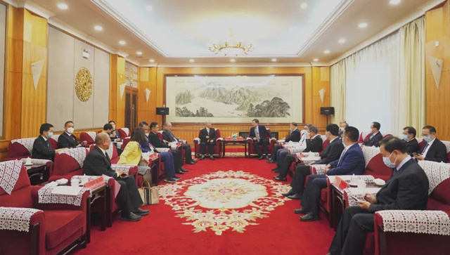 旅游資源推介會(huì)現(xiàn)場(chǎng)。青海省文化和旅游廳供圖