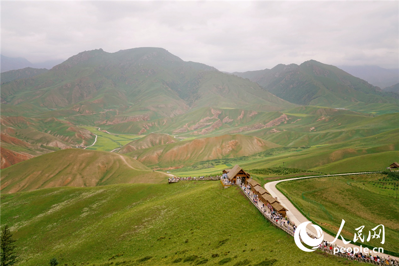 卓爾山風(fēng)光。人民網(wǎng) 皇甫萬(wàn)里攝
