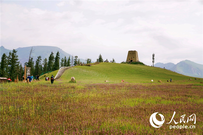 卓爾山風(fēng)光。人民網(wǎng) 皇甫萬里攝