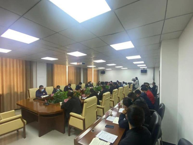 疫情防控分析研判會。久治縣委宣傳部供圖