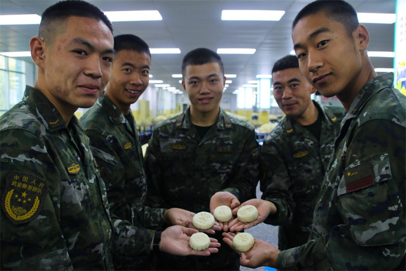 戰(zhàn)士們的成果展示。劉進峰攝