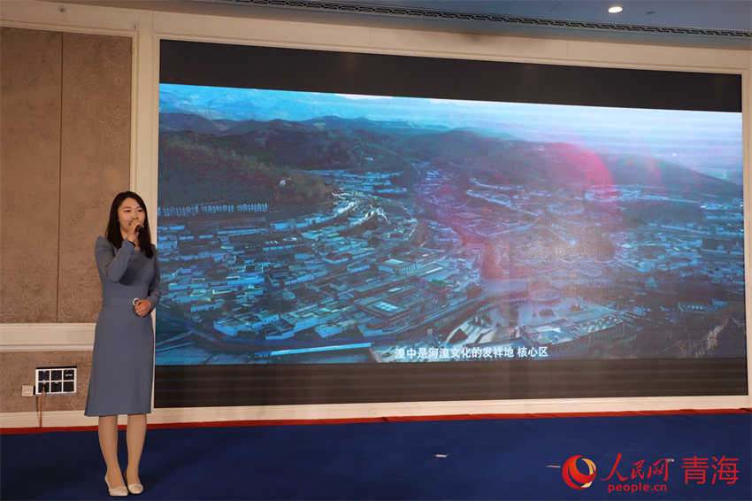 向蘭州推介湟中。人民網(wǎng) 陳明菊攝