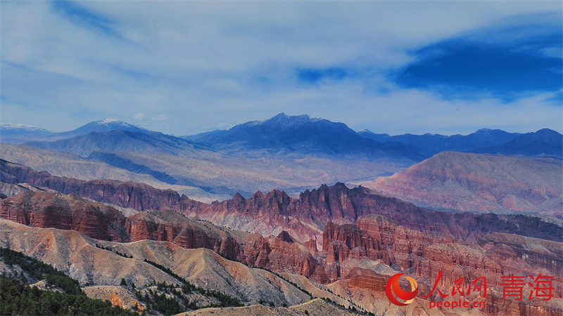 五彩斑斕坎布拉。人民網(wǎng) 況玉攝