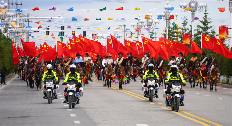千匹駿馬行天峻。天峻縣委宣傳部供圖