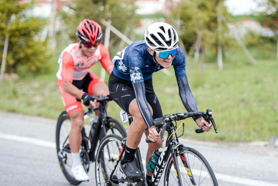 鳴槍開(kāi)賽。青海省體育局供圖