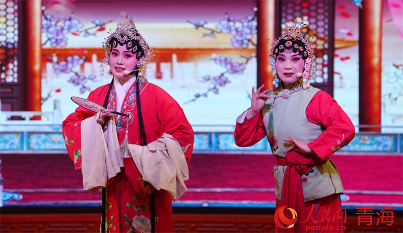 戲曲聯(lián)唱。人民網(wǎng) 況玉攝