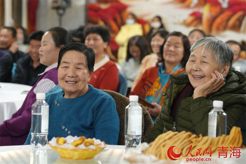 觀眾連連發(fā)笑。人民網(wǎng) 況玉攝