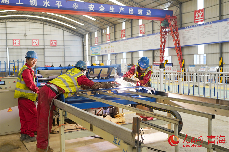 焊接現(xiàn)場。人民網(wǎng) 況玉攝