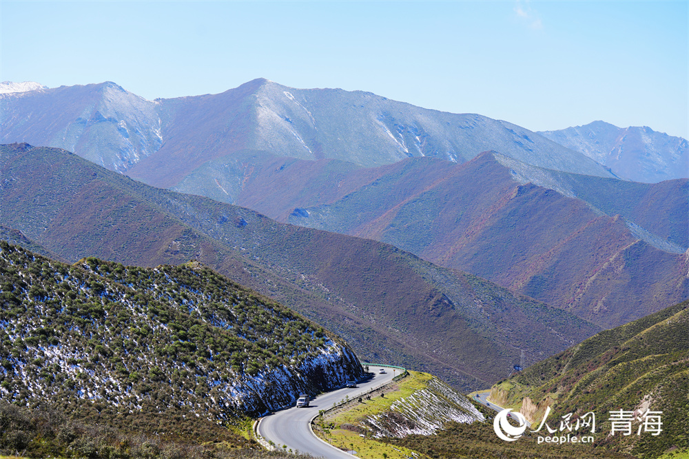 色彩斑斕秋景美。人民網(wǎng)記者 張莉萍攝