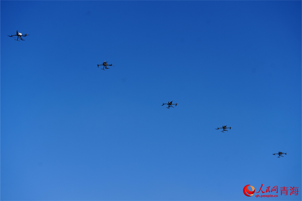 地震綜合實戰(zhàn)演練現(xiàn)場。人民網(wǎng) 陳明菊攝