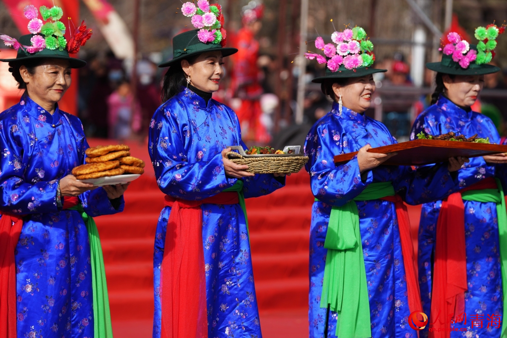 大通特色美食展示。人民網 陳明菊攝
