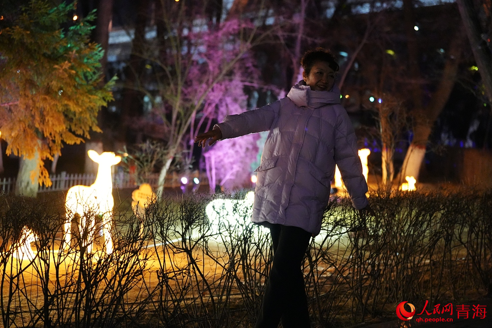 夜游麒麟灣。人民網(wǎng) 陳明菊攝