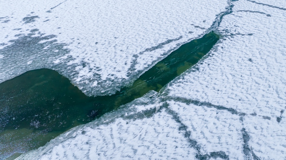 青海湖一角。宋忠勇攝