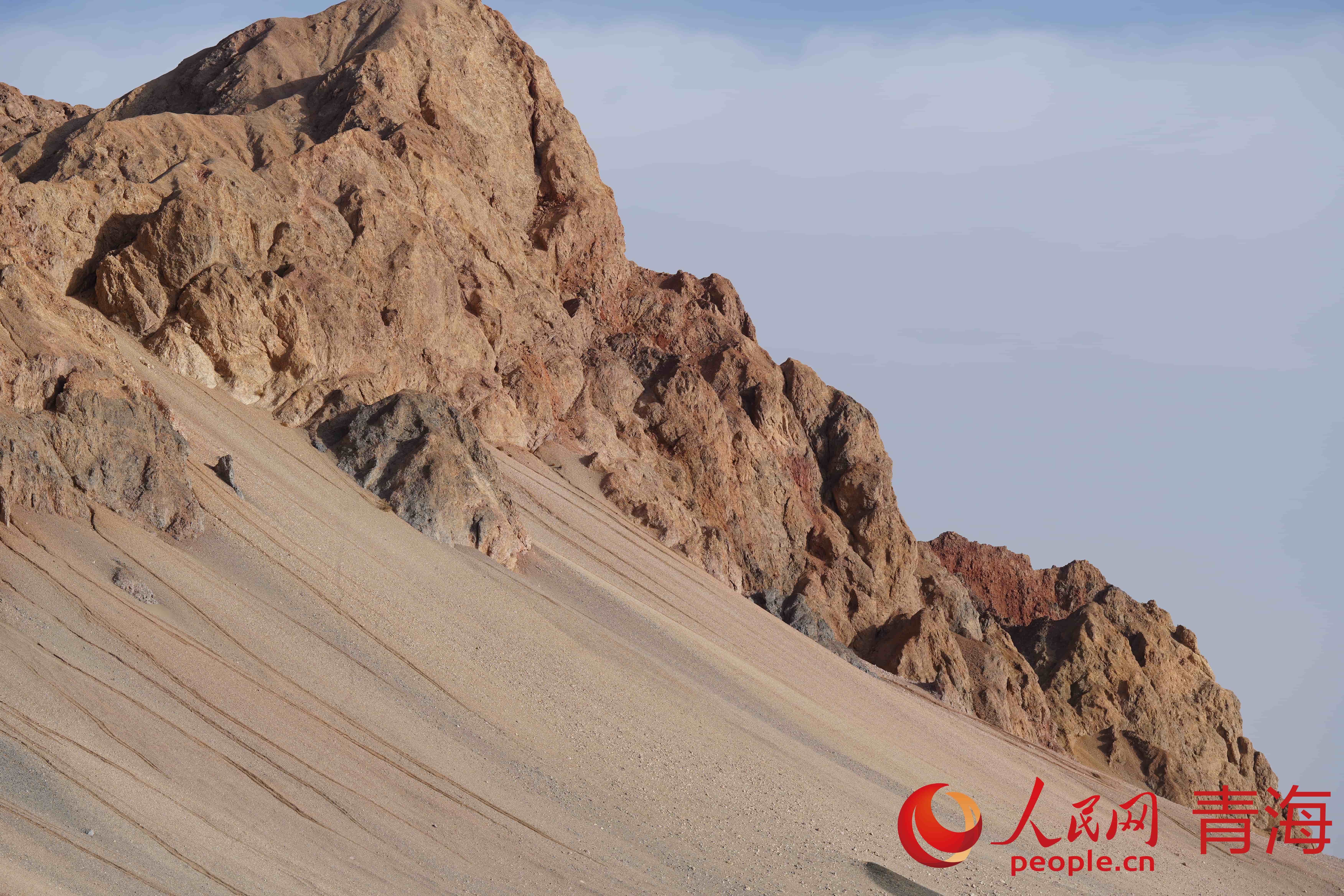 胭脂山。人民網(wǎng)記者 甘海瓊攝