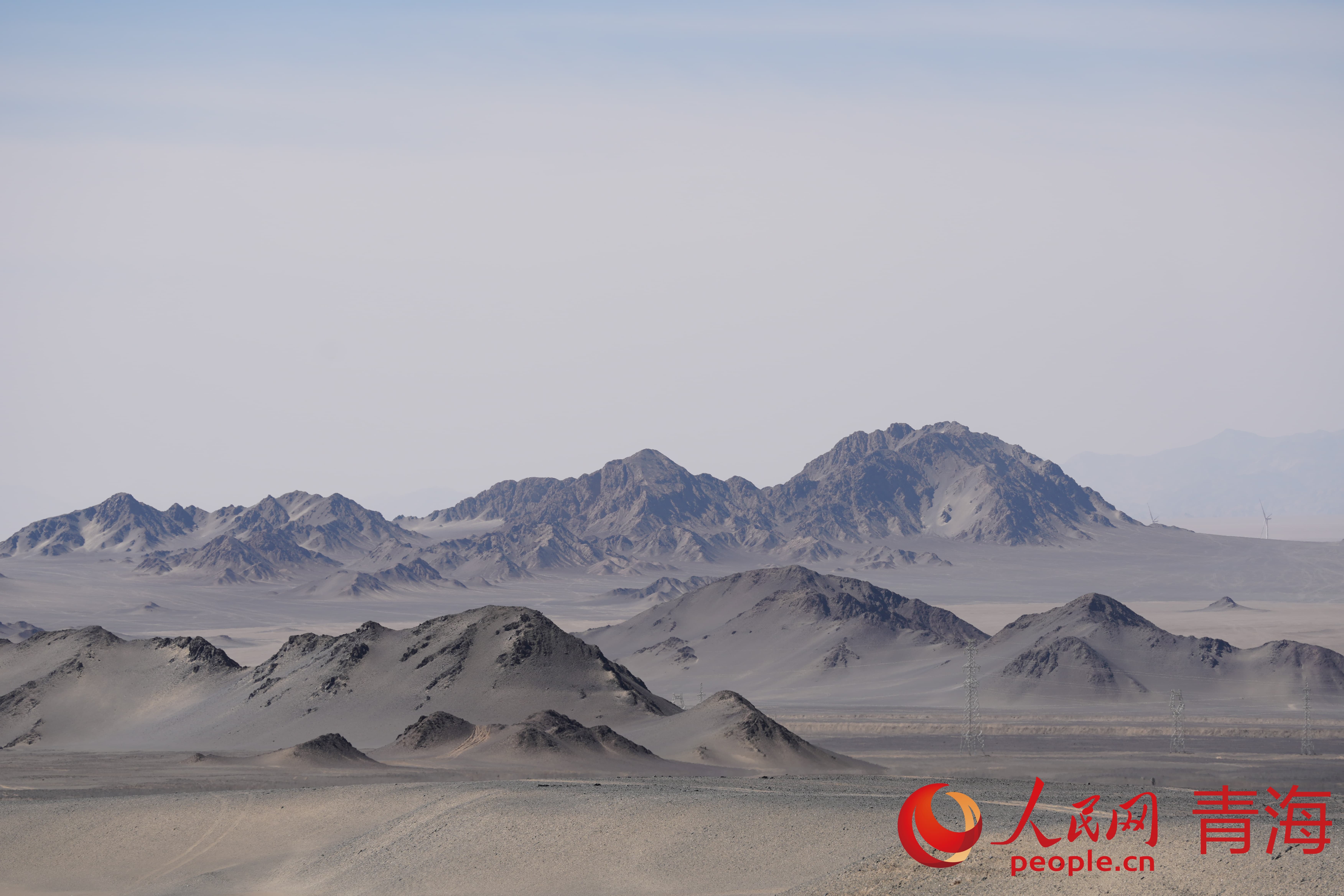 現(xiàn)實版的水墨丹青畫。人民網(wǎng)記者 甘海瓊攝