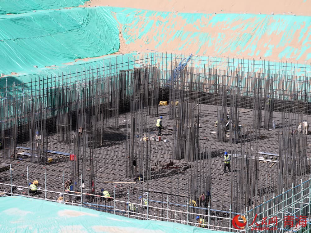 華電2×66萬千瓦煤電項(xiàng)目施工。人民網(wǎng) 況玉攝