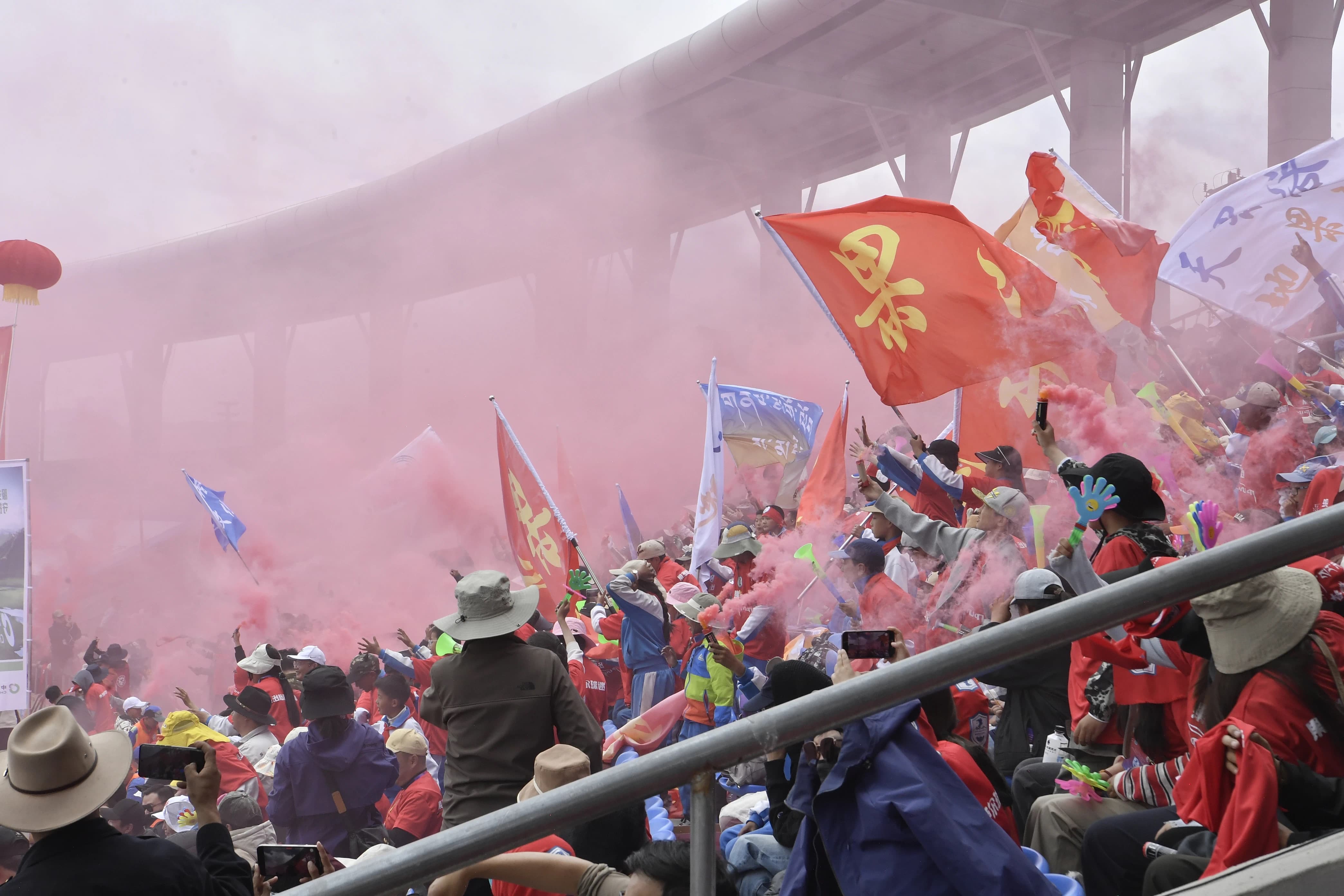 比賽現(xiàn)場。果洛州委宣傳部供圖