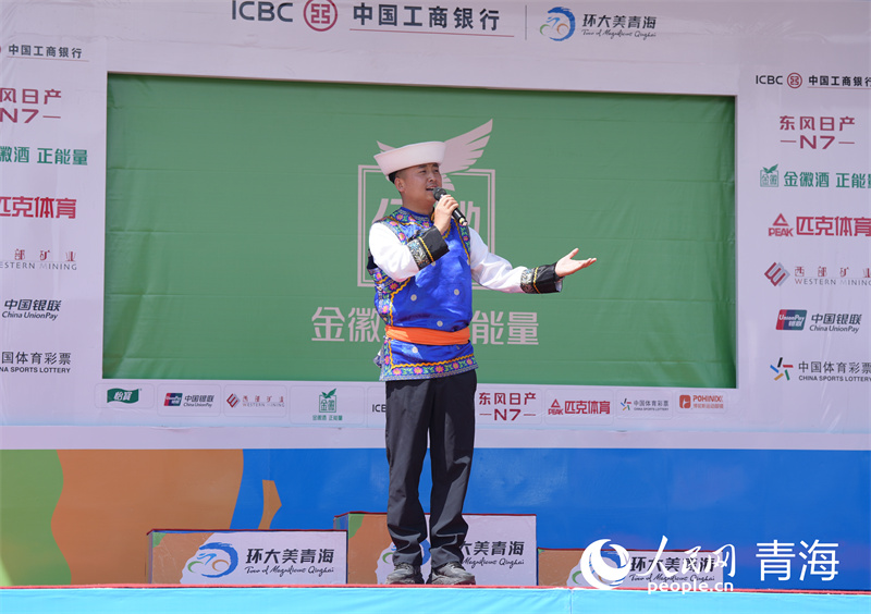 頒獎儀式節(jié)目展演。人民網(wǎng) 馬可欣攝