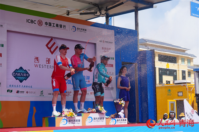 頒獎儀式。人民網(wǎng) 馬可欣攝