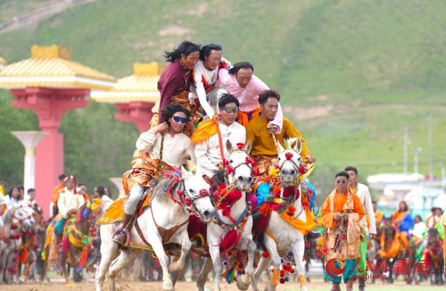 馬術(shù)表演。人民網(wǎng)記者 甘海瓊攝