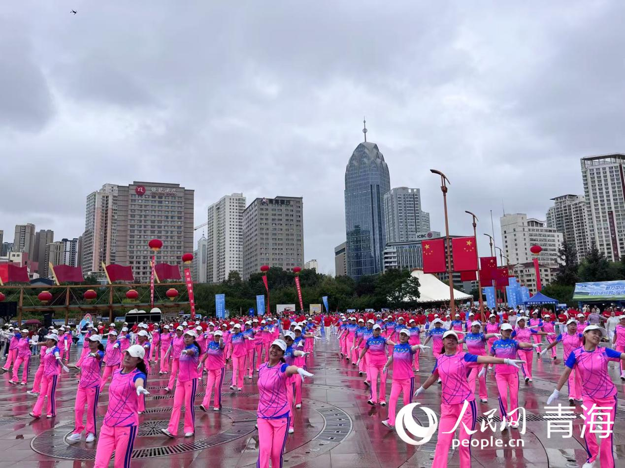 體育項目成果展演。實習(xí)生張秀青攝