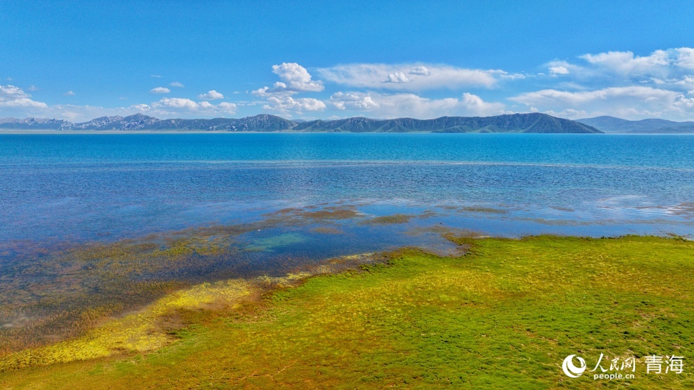 冬格措納湖。人民網(wǎng) 況玉攝