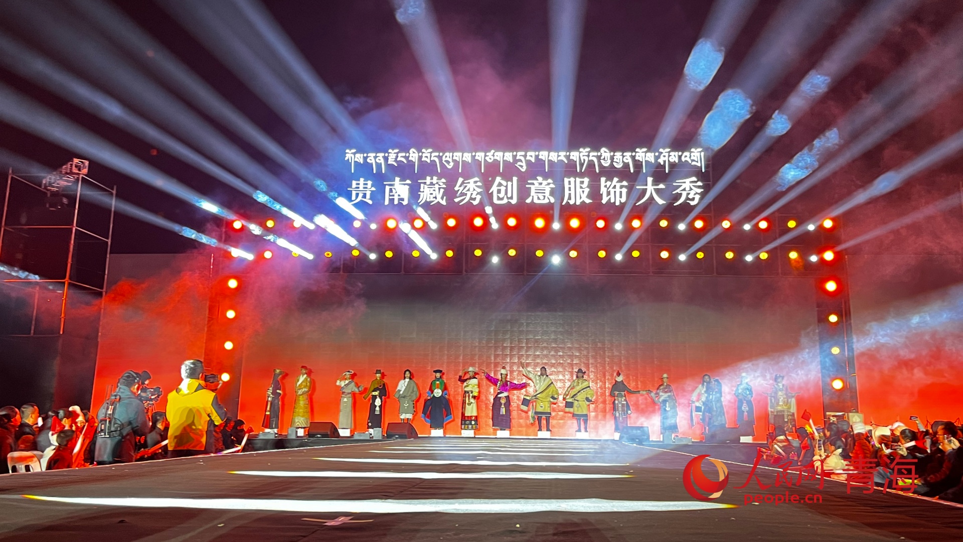 服飾大秀現(xiàn)場。實(shí)習(xí)生 馬司宇攝