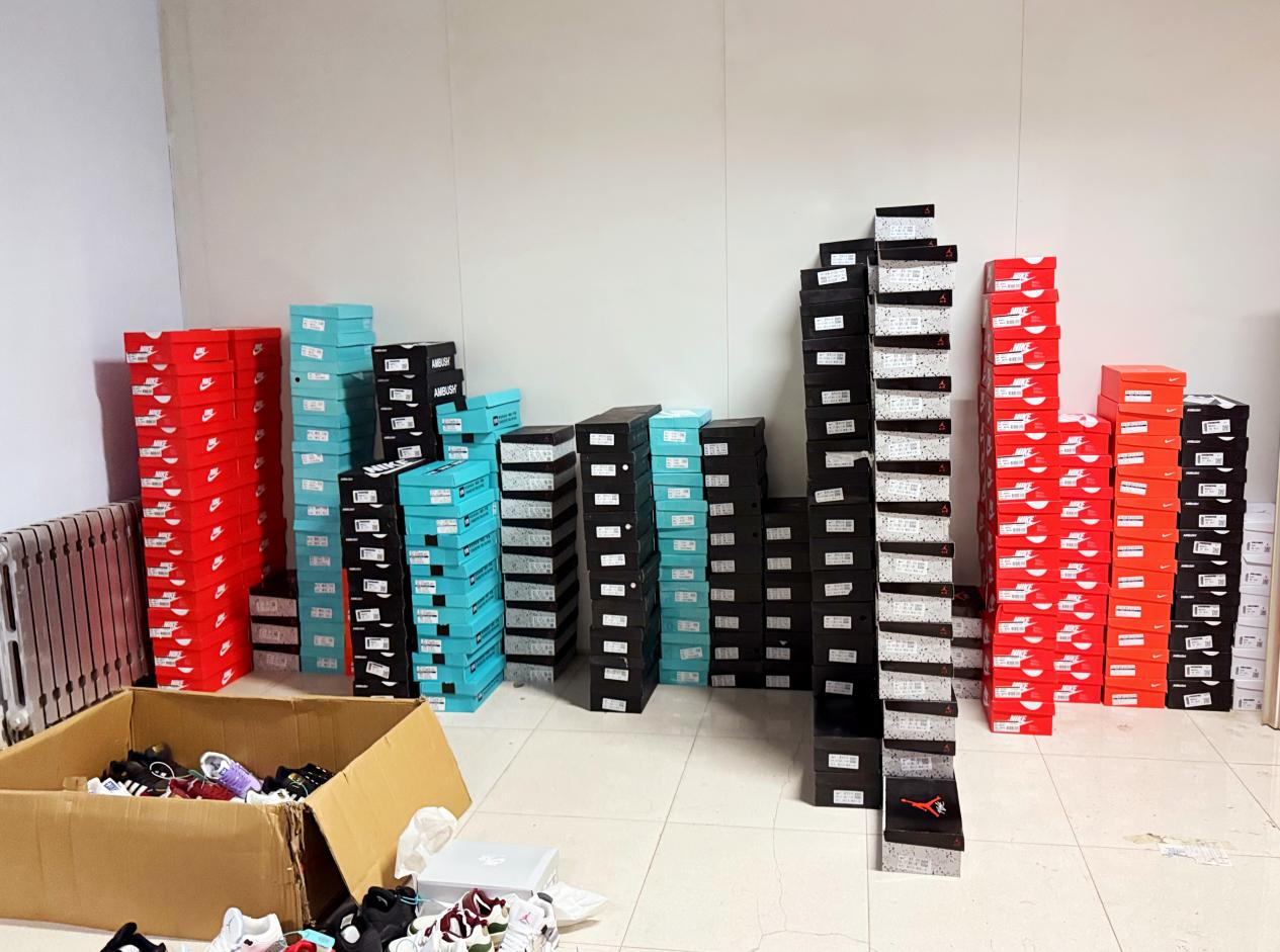 涉案商品。城北公安分局供圖